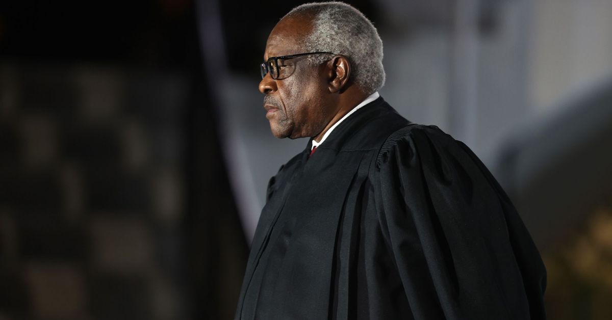 Clarence Thomas to Amend Financial Disclosure Forms
