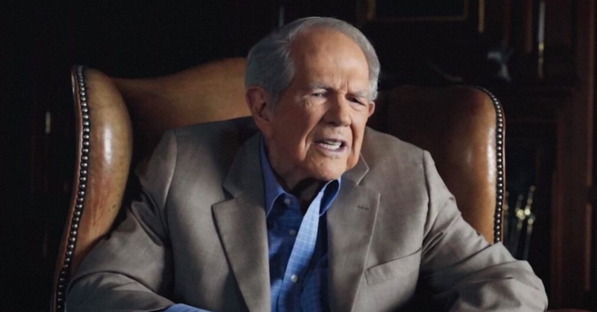 The Reactions to Pat Robertson's Death on Social Media Have Been Very Moving